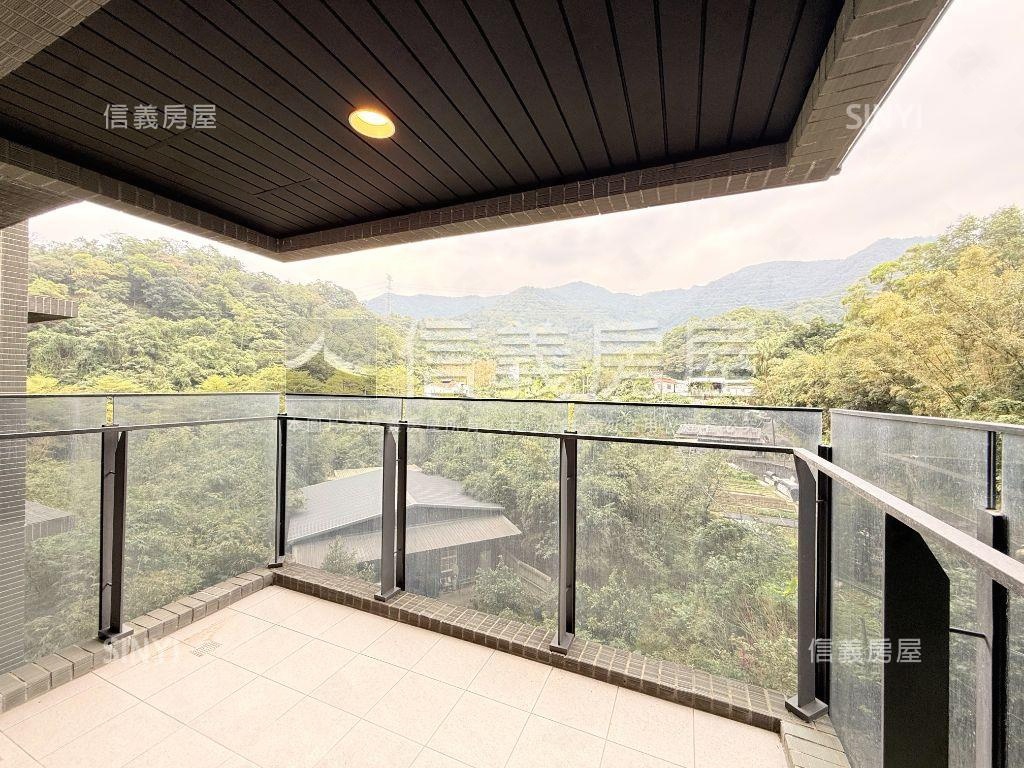 星野之森Ｇ區四房平面車位房屋室內格局與周邊環境