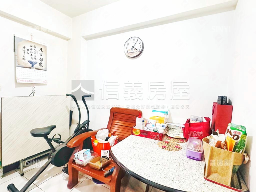 近捷運站｜年輕美寓免爬高房屋室內格局與周邊環境