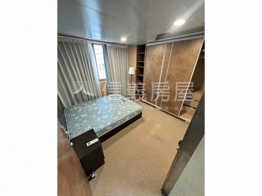 北區雙透天大面寬電梯角店房屋室內格局與周邊環境