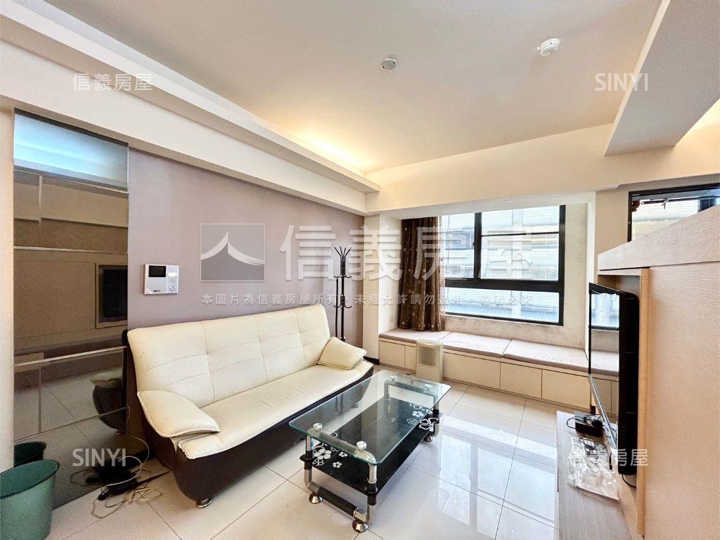 巨城旁ＭｙＣｉｔｙ美平車房屋室內格局與周邊環境