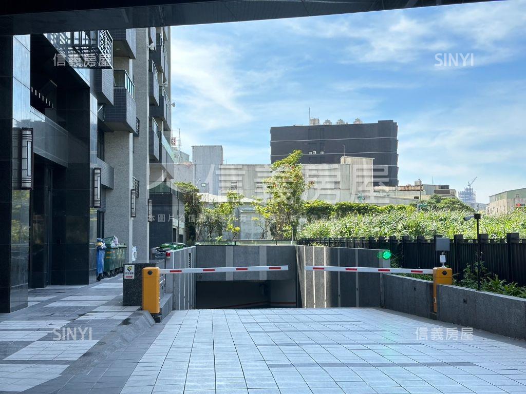 玄泰Ｖ１・門面典藏金店面房屋室內格局與周邊環境