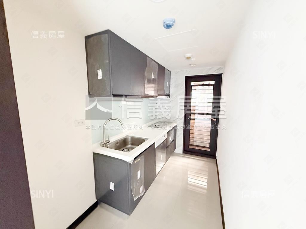 大觀富琚三房車位房屋室內格局與周邊環境