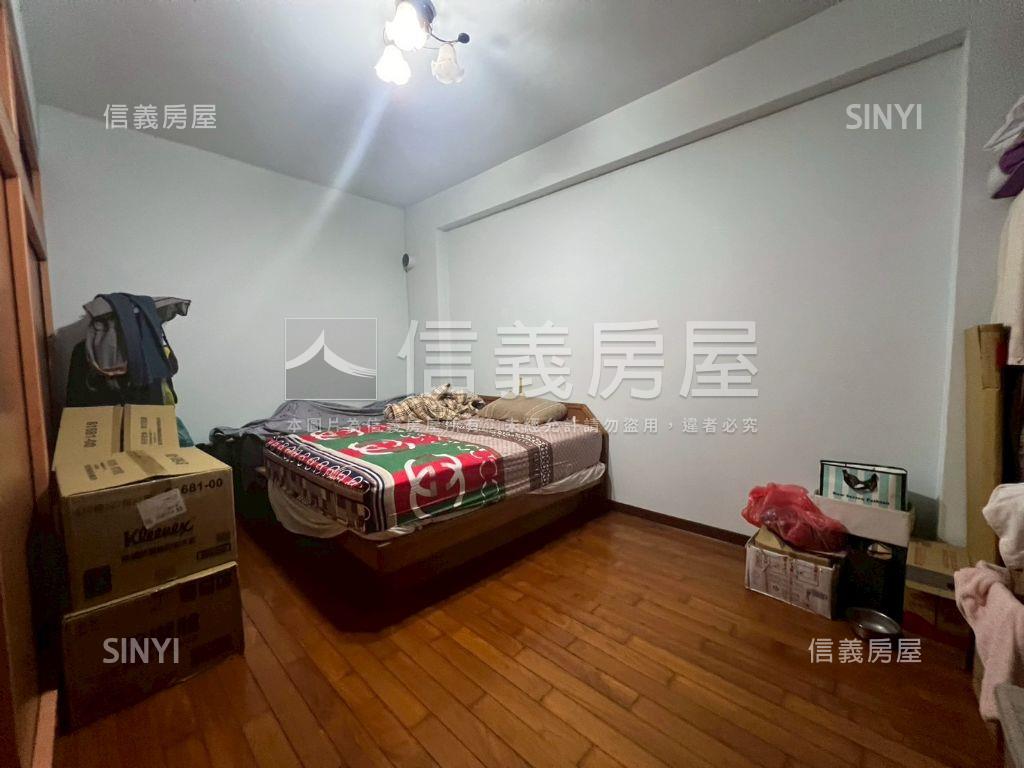 五期黃金⭐大地坪角間店面房屋室內格局與周邊環境