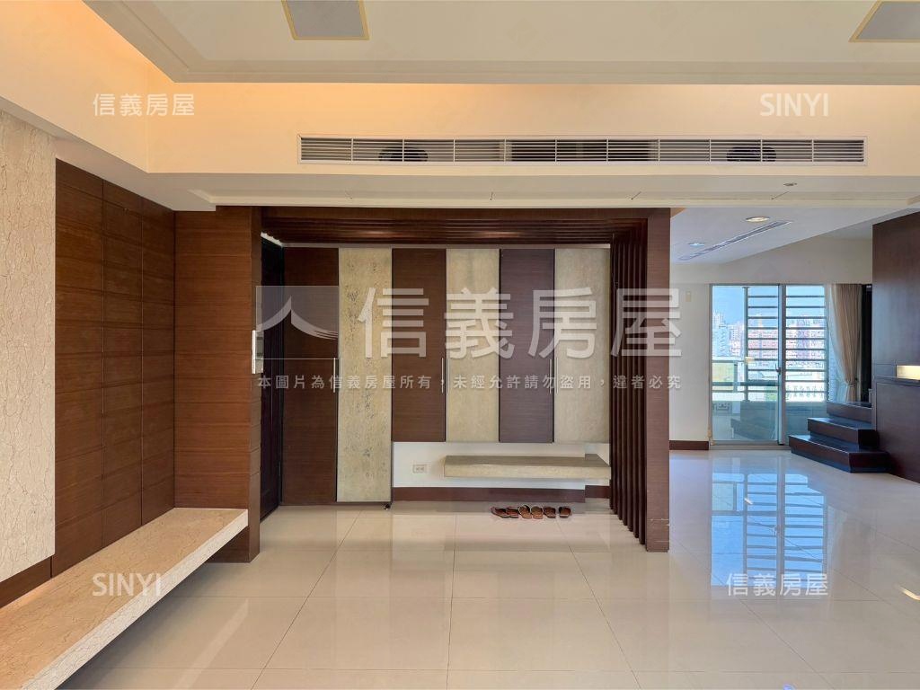 ☆首選巨蛋三面採光景觀邸房屋室內格局與周邊環境