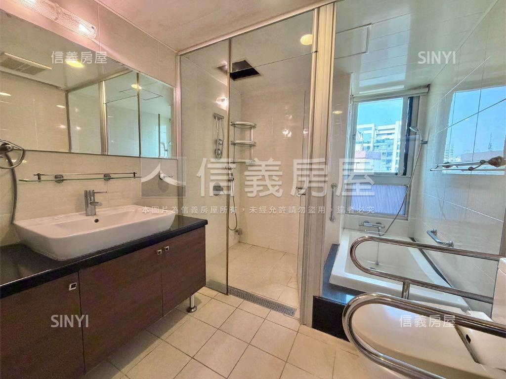 ☆首選巨蛋三面採光景觀邸房屋室內格局與周邊環境