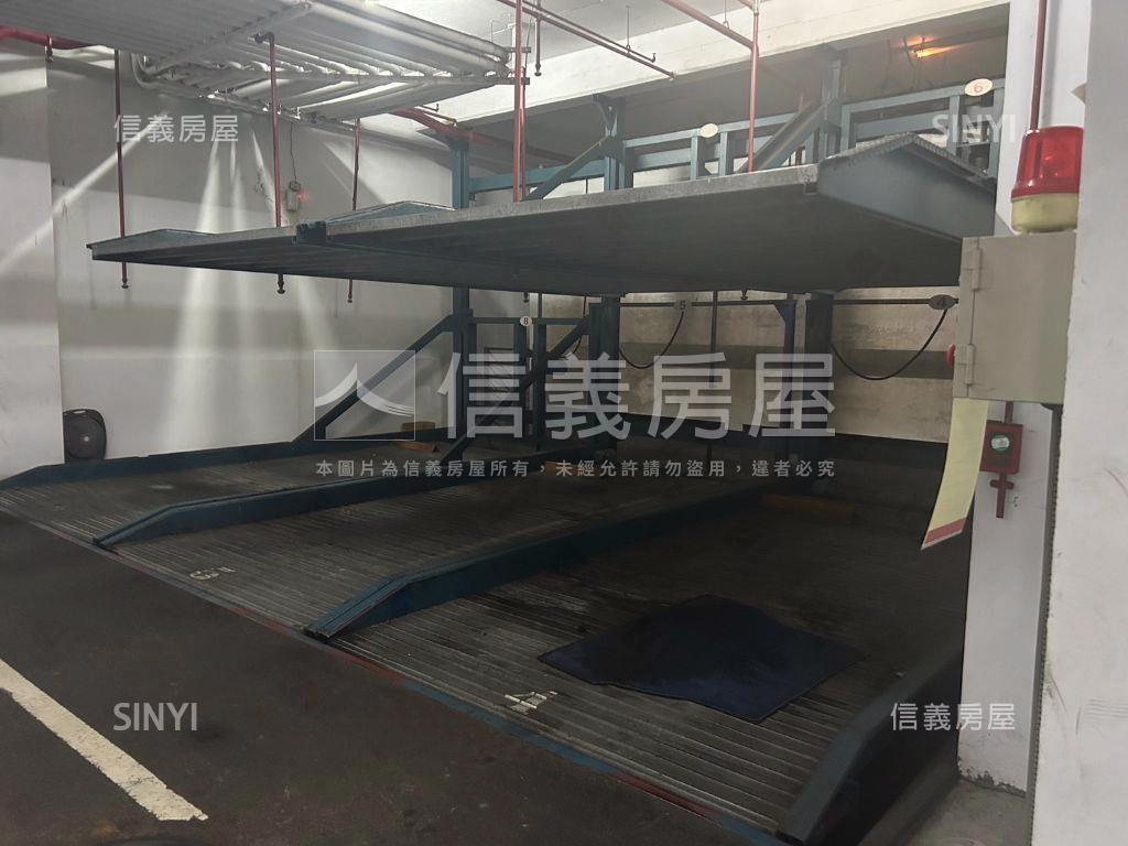 近一中商圈稀有雙車位樓店房屋室內格局與周邊環境