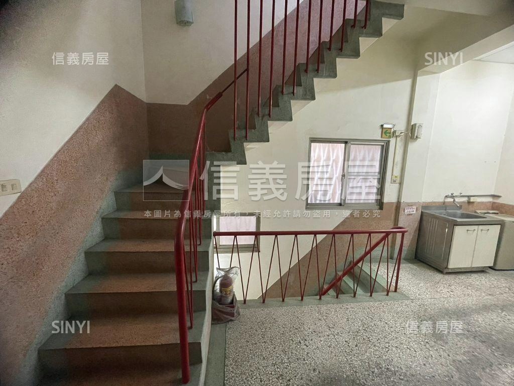 府城歷史街區面寬約６米透房屋室內格局與周邊環境