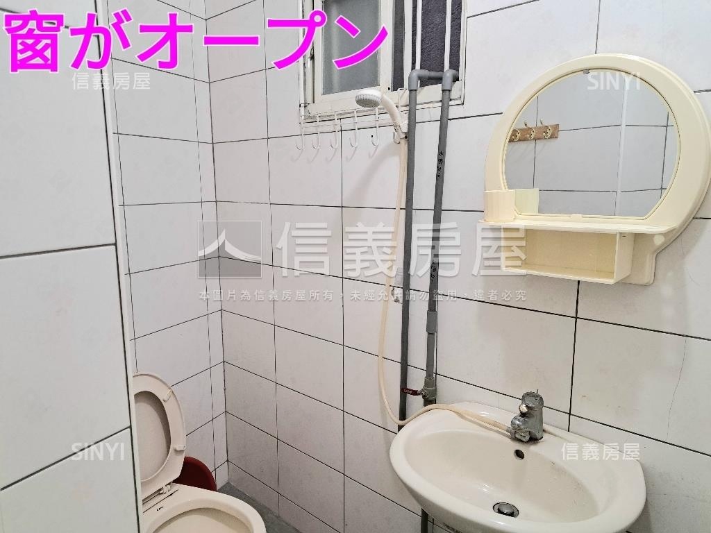 興大低價角間店面王者風範房屋室內格局與周邊環境