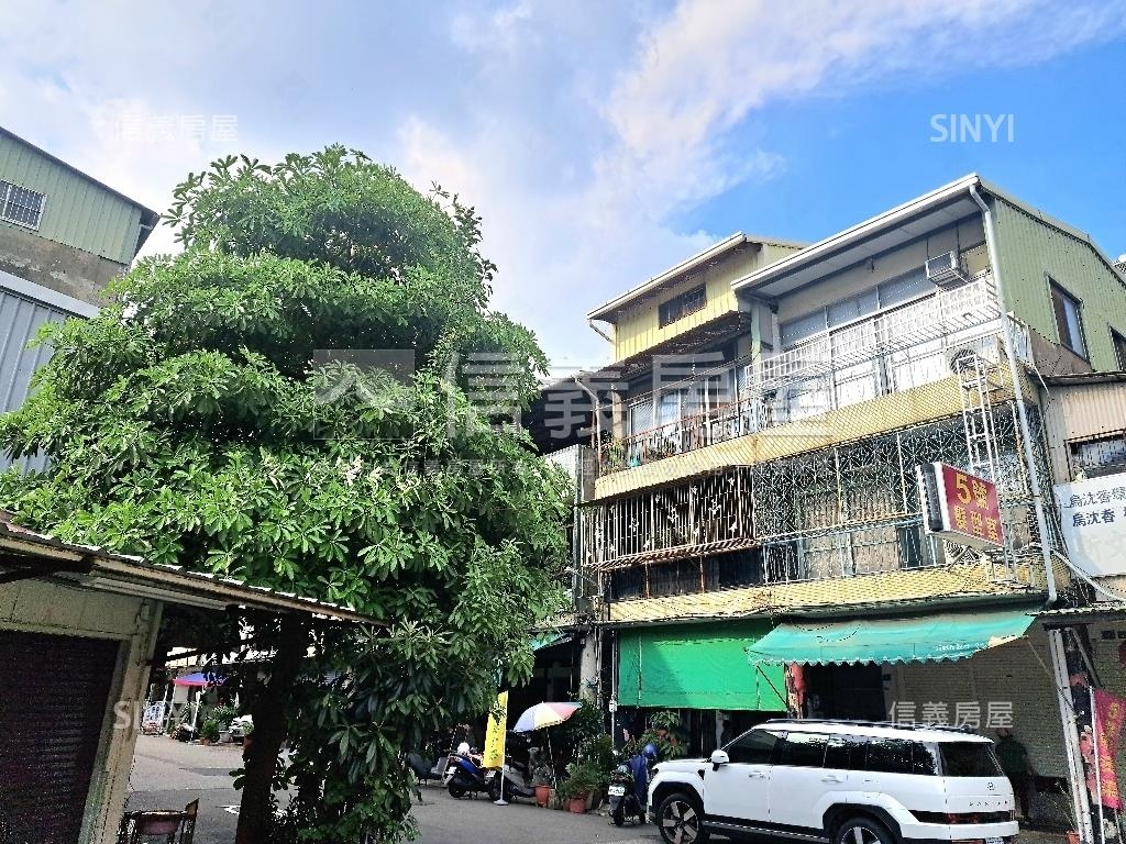 興大低價角間店面王者風範房屋室內格局與周邊環境