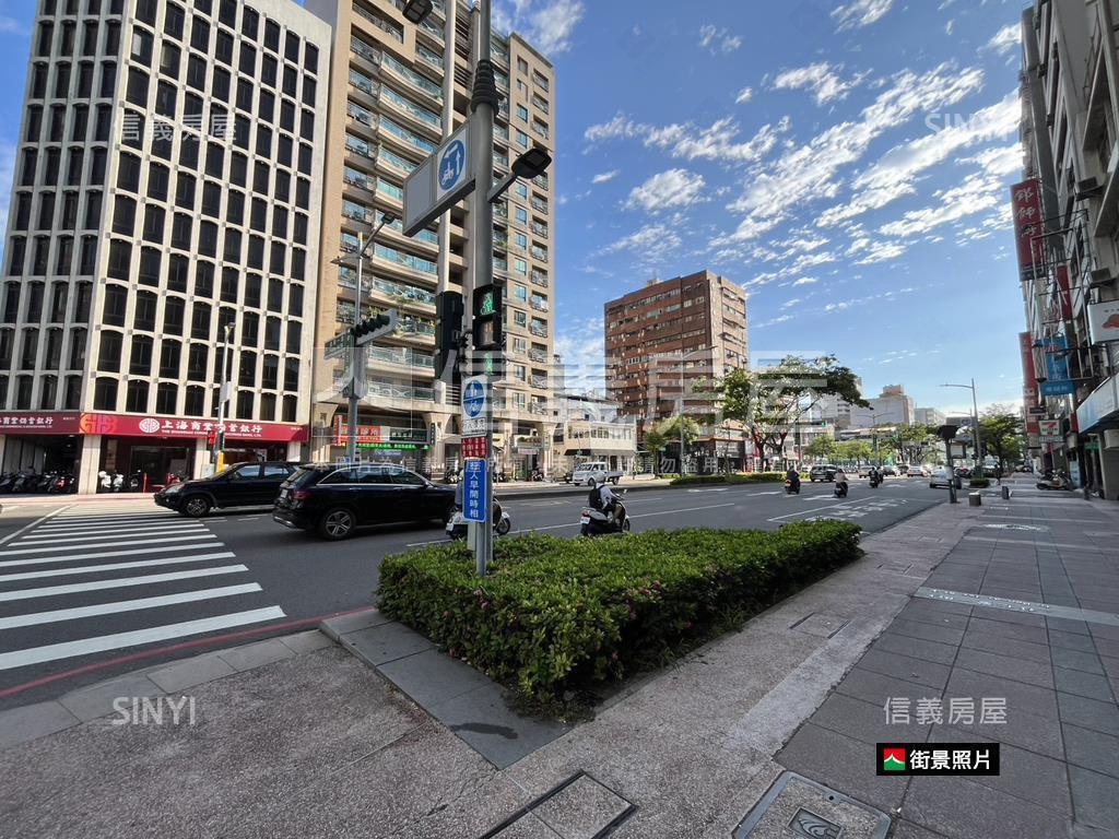 近捷運邊間店面房屋室內格局與周邊環境