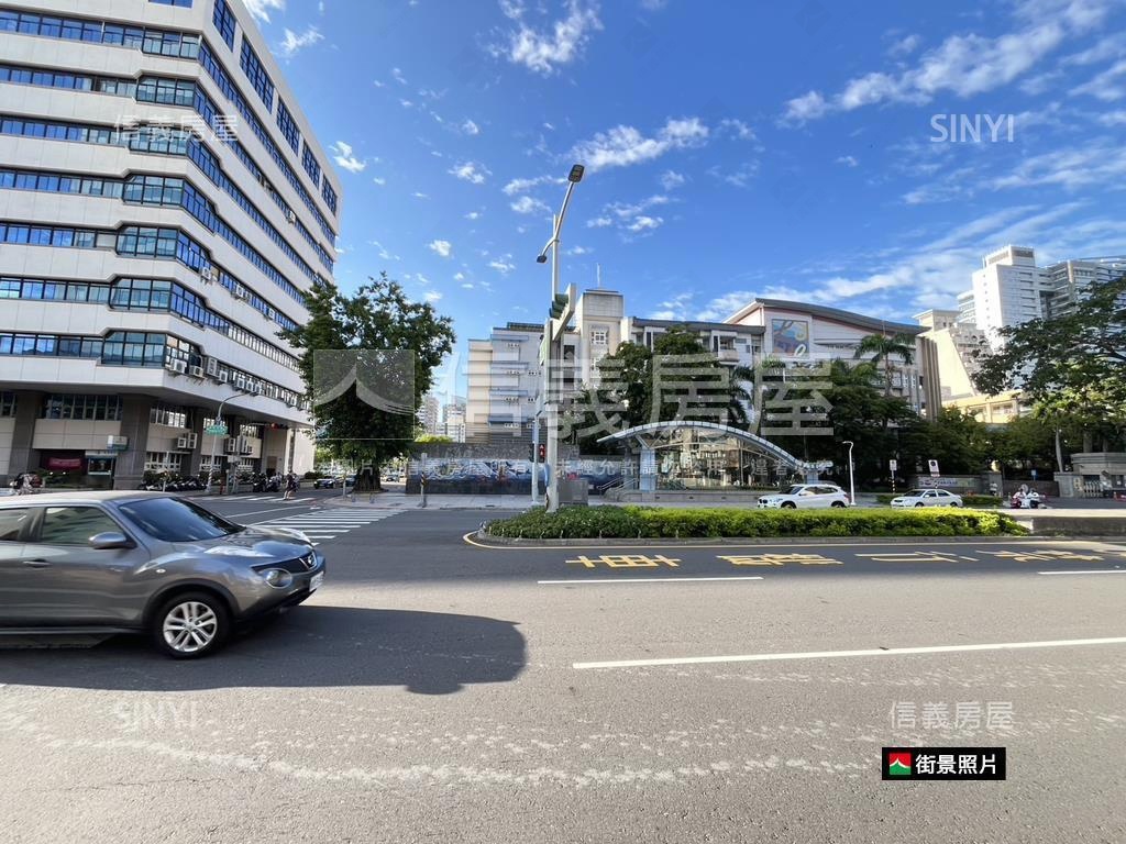 近捷運邊間店面房屋室內格局與周邊環境