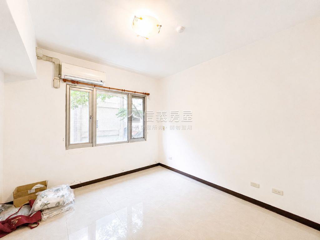 翠山居低總價３房雅居房屋室內格局與周邊環境