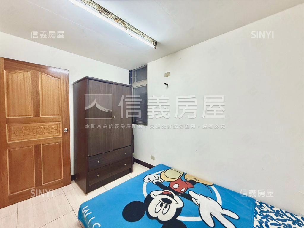 新莊景德路公寓四樓三房房屋室內格局與周邊環境