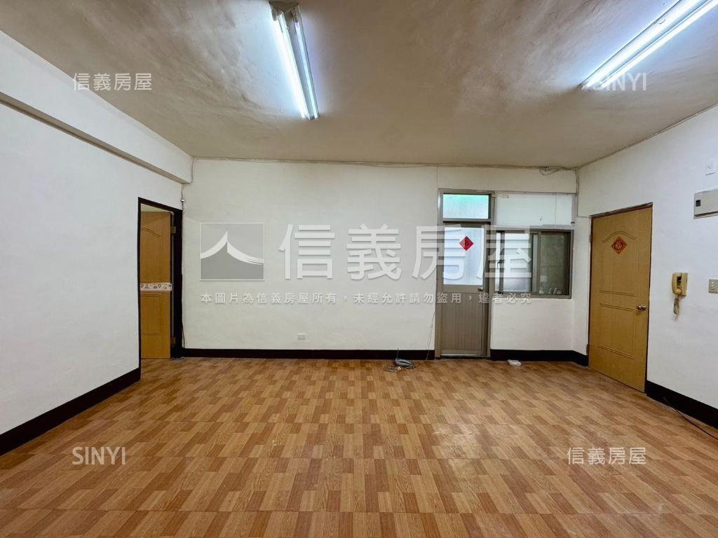 捷運好近邊間三房房屋室內格局與周邊環境