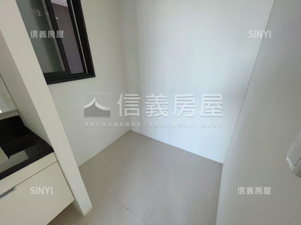 太睿泰極朝南景觀戶可看屋房屋室內格局與周邊環境
