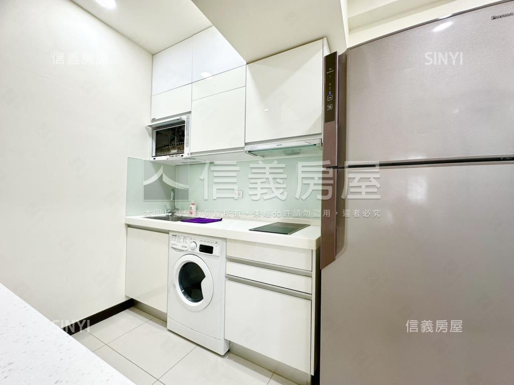 博愛香榭高樓２房車位房屋室內格局與周邊環境