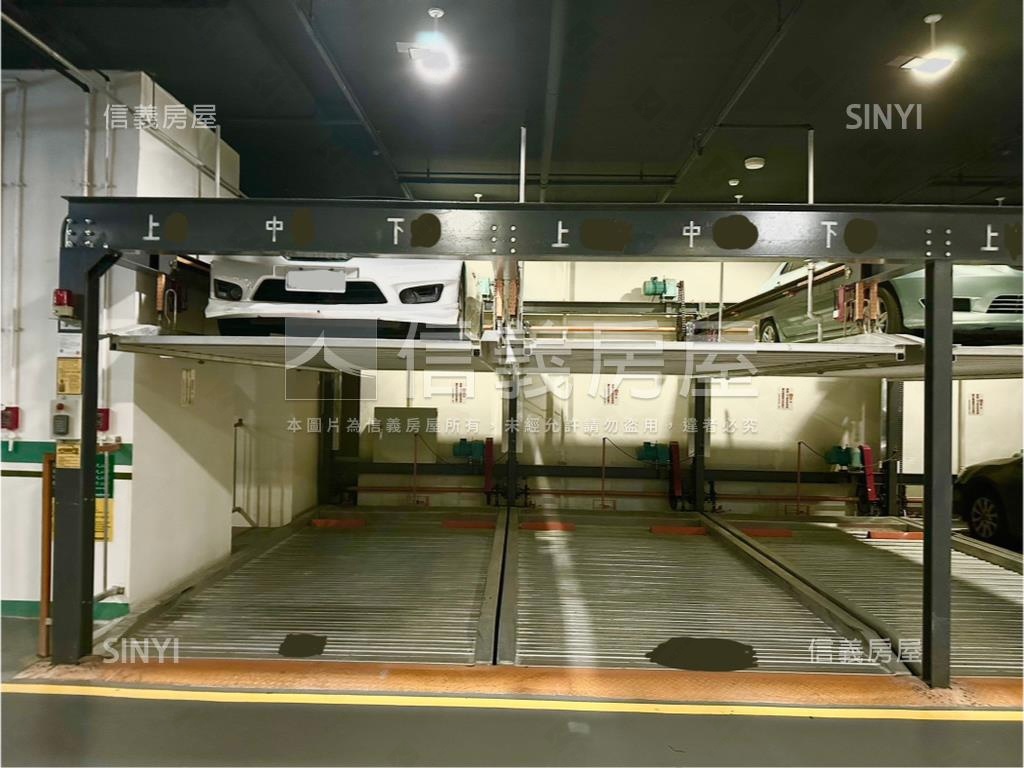 博愛香榭高樓２房車位房屋室內格局與周邊環境