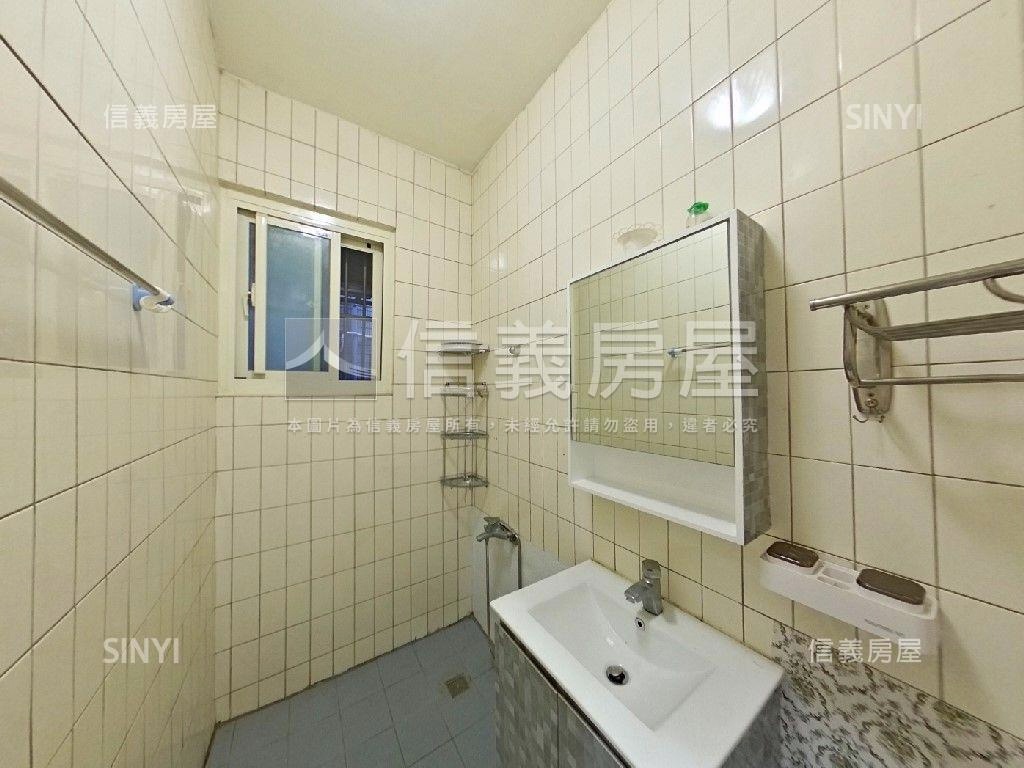 民安西路巷口店面辦公住家房屋室內格局與周邊環境
