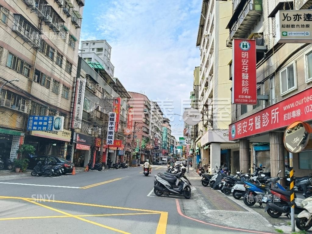 民安西路巷口店面辦公住家房屋室內格局與周邊環境