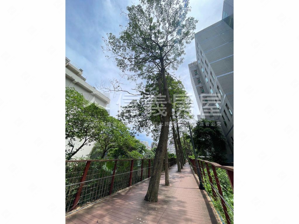 捷運ＭＩＴ景觀美辦房屋室內格局與周邊環境
