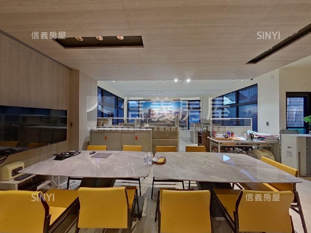 אֵל中正城閱店面房屋室內格局與周邊環境