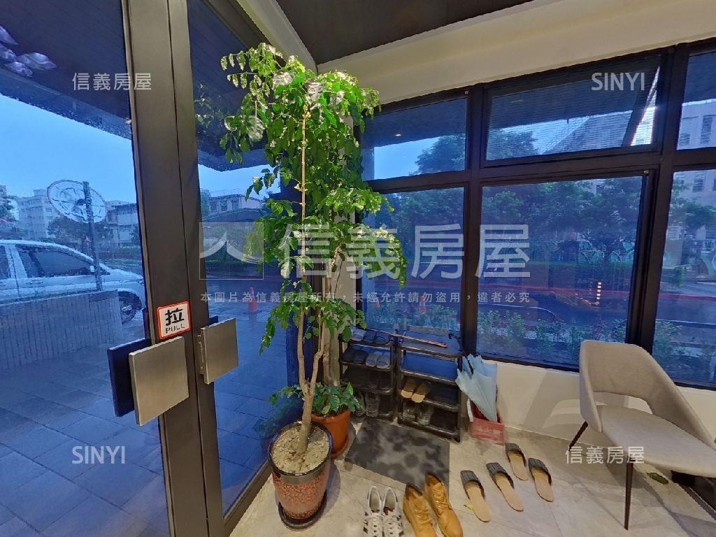אֵל中正城閱店面房屋室內格局與周邊環境