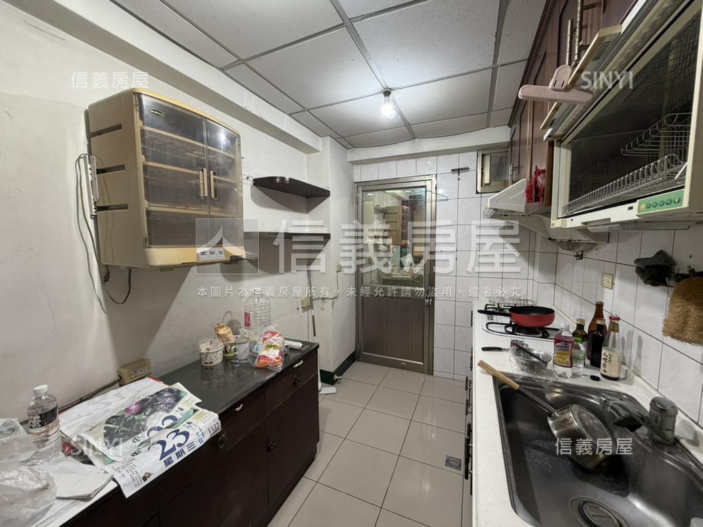 近市區低總價三房房屋室內格局與周邊環境