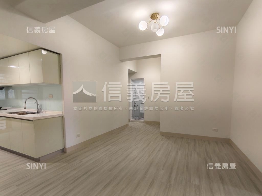東方黎明精美四房平車房屋室內格局與周邊環境