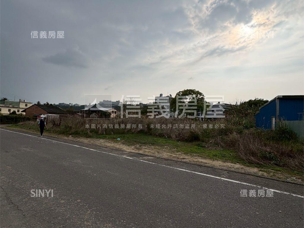 金龍段２４２５地號房屋室內格局與周邊環境