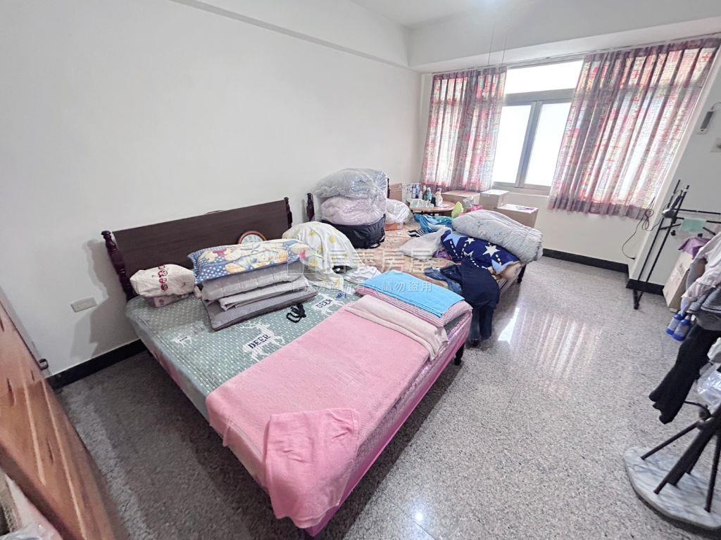 近東英棒球場雙面臨路透店房屋室內格局與周邊環境
