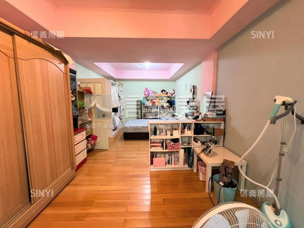 亞東府中之際‧採光大三房房屋室內格局與周邊環境