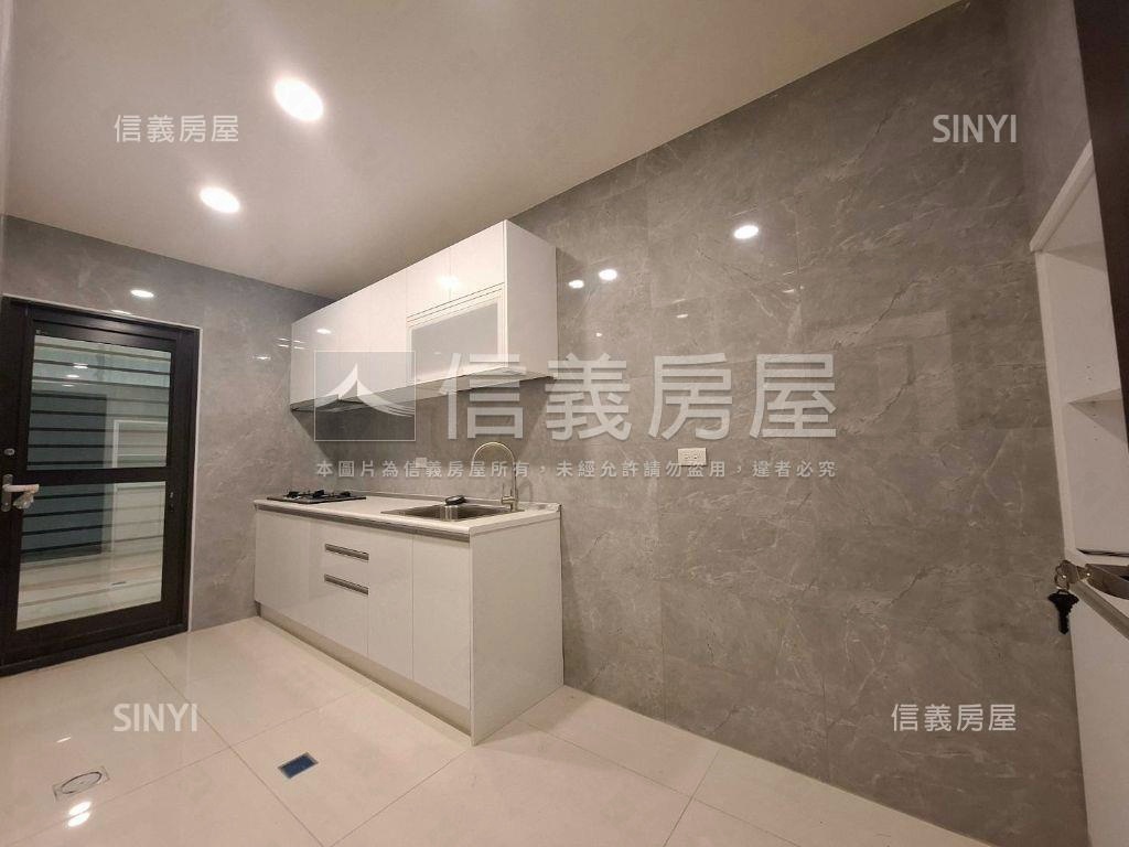 內壢｜靜巷美透天房屋室內格局與周邊環境