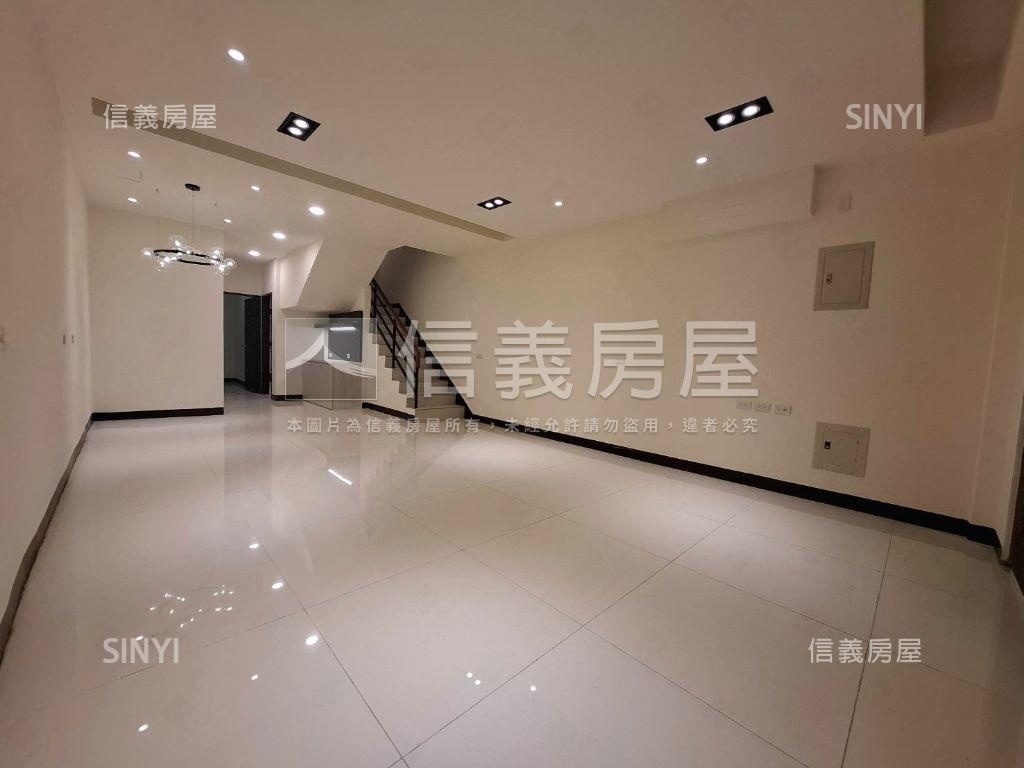 內壢｜靜巷美透天房屋室內格局與周邊環境