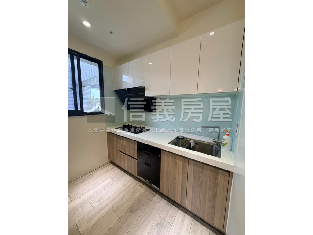 昌祐閱灣２房平車全室裝潢房屋室內格局與周邊環境