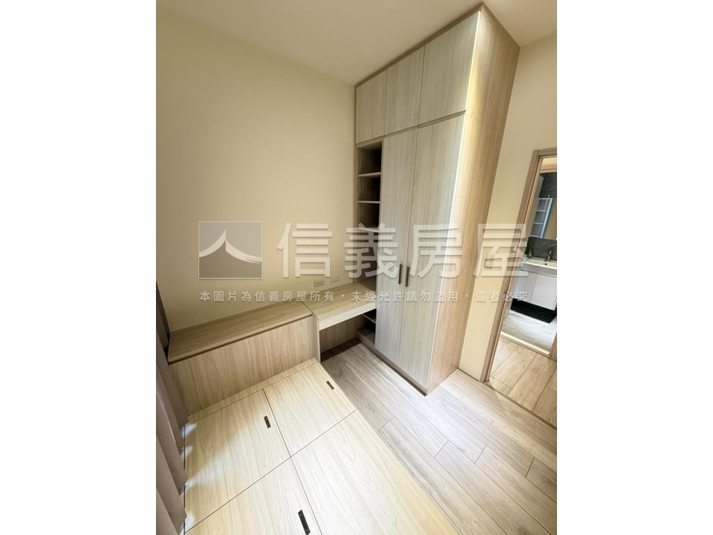 昌祐閱灣２房平車全室裝潢房屋室內格局與周邊環境