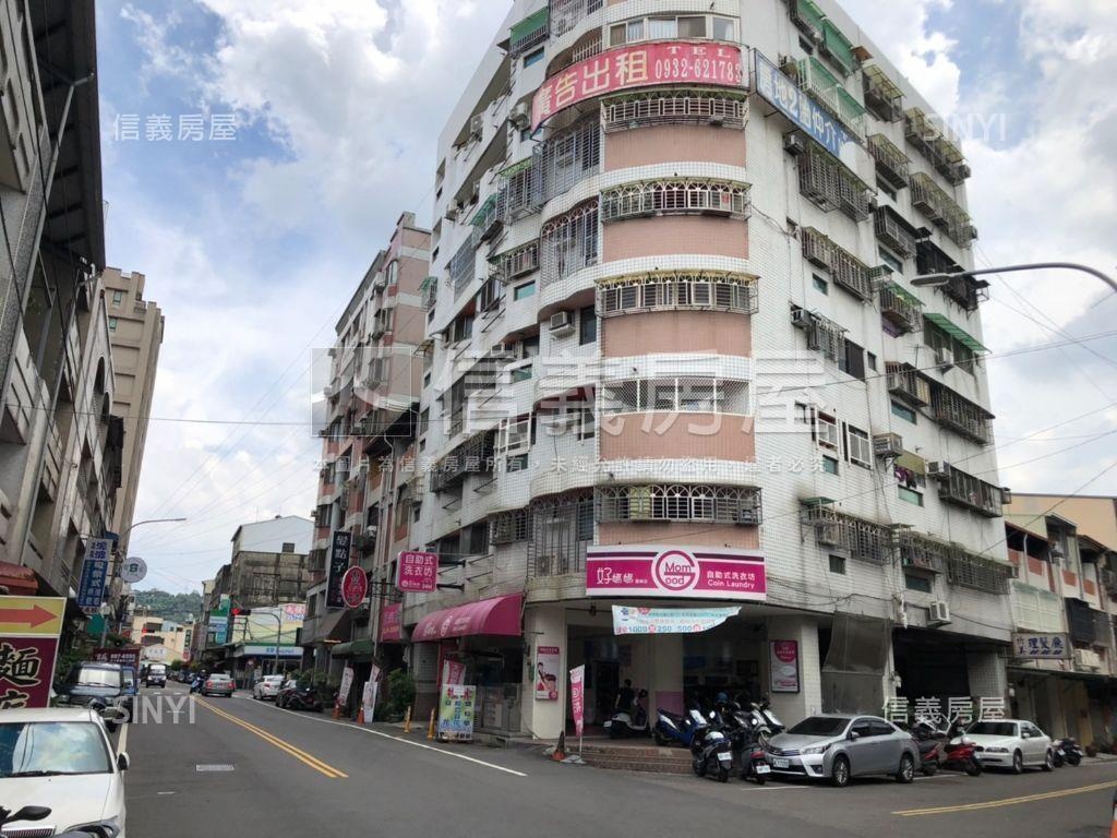 近中正路三房兩衛電梯美廈房屋室內格局與周邊環境