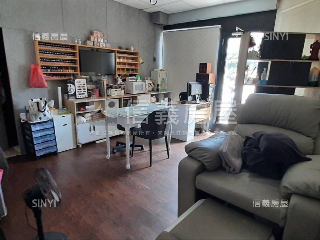 專任市區角間投套鑽石店面房屋室內格局與周邊環境