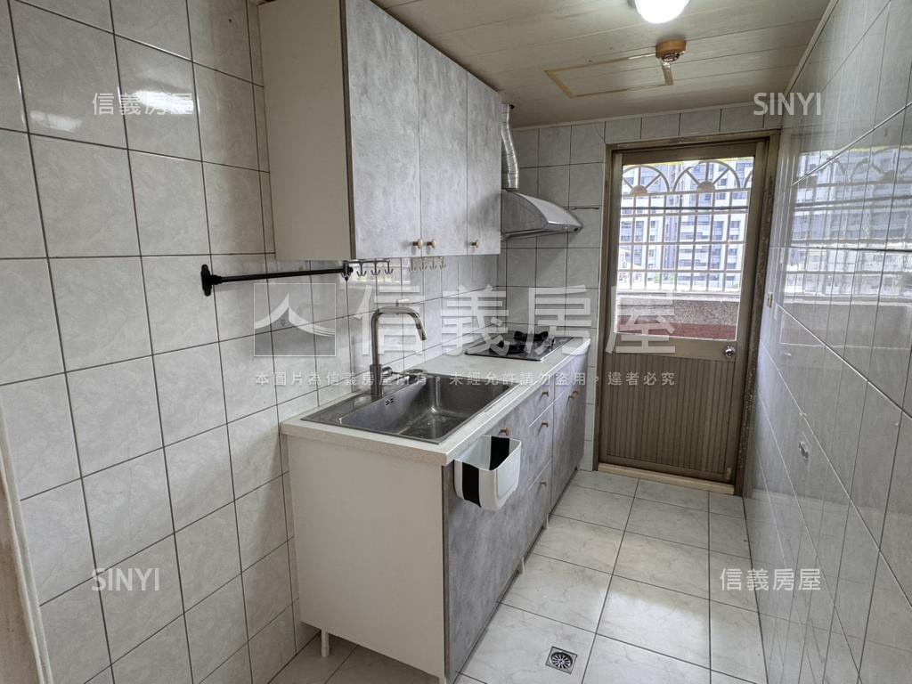 御璽國際村三房雙陽台美宅房屋室內格局與周邊環境