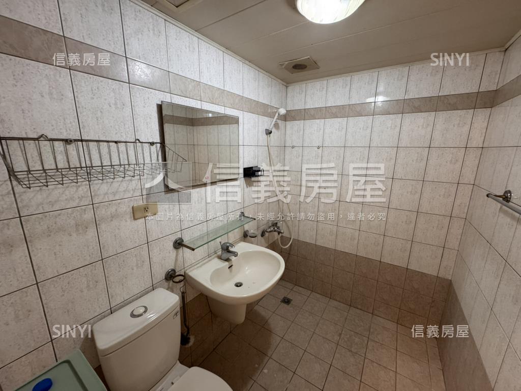 御璽國際村三房雙陽台美宅房屋室內格局與周邊環境