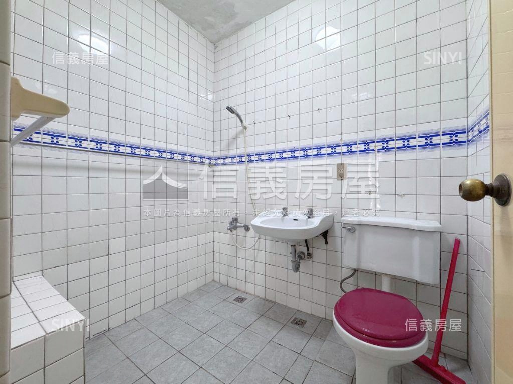 清風捷運公園成家３房房屋室內格局與周邊環境