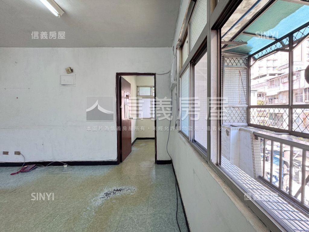 清風捷運公園成家３房房屋室內格局與周邊環境