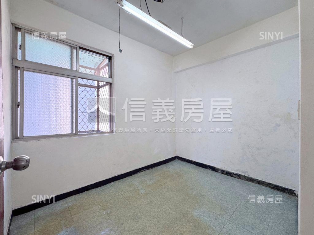 清風捷運公園成家３房房屋室內格局與周邊環境