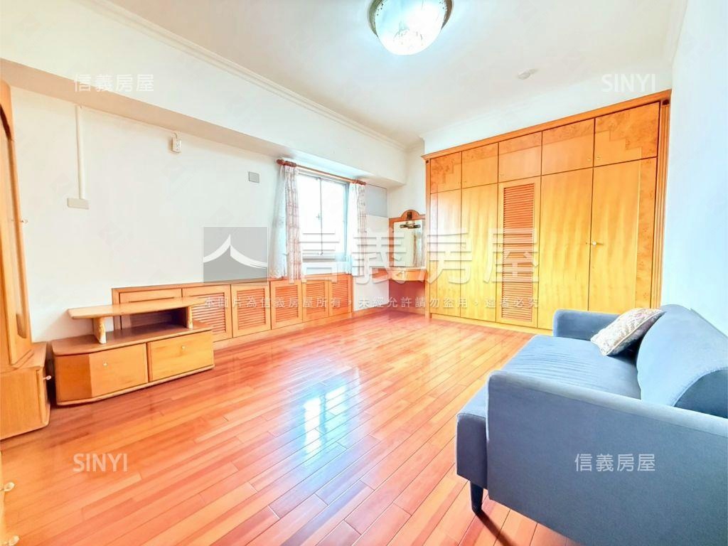 近衛武營高樓景觀三房平車房屋室內格局與周邊環境