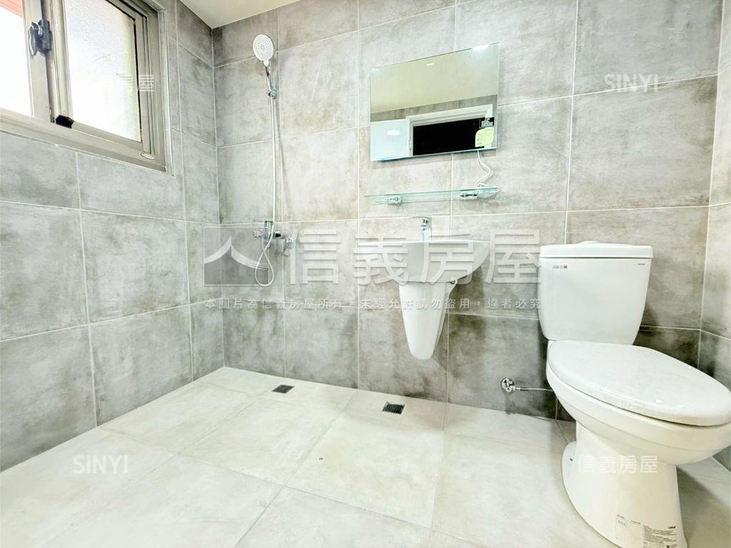 近衛武營高樓景觀三房平車房屋室內格局與周邊環境