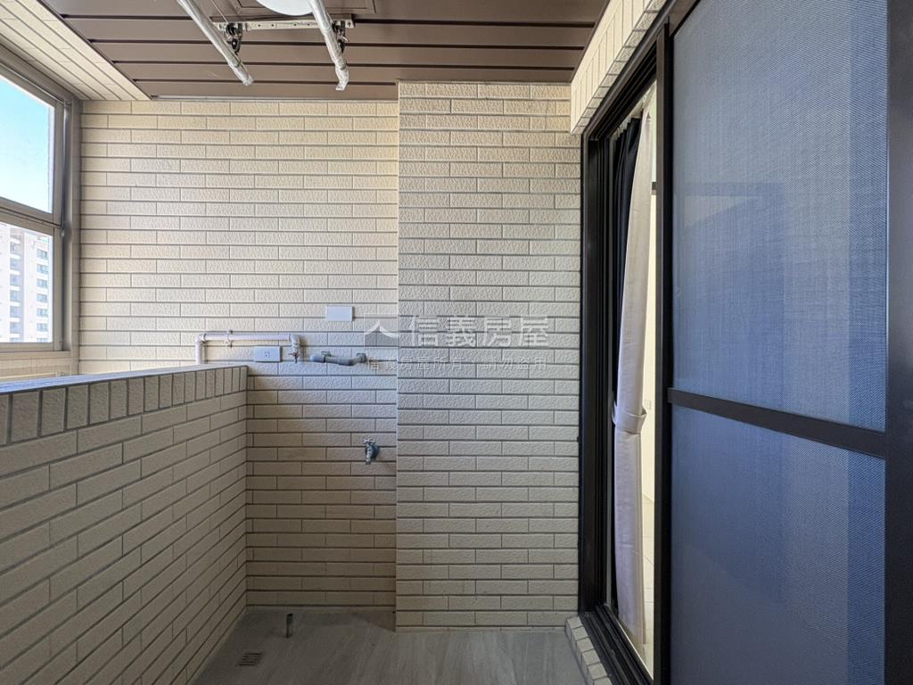 建興學區全新三面採光兩房房屋室內格局與周邊環境