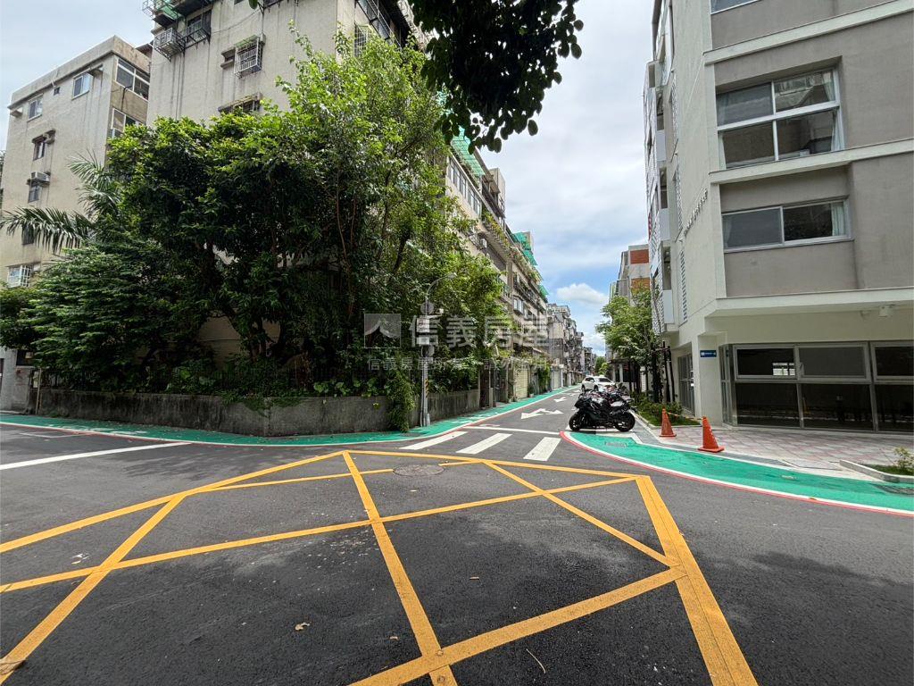 龍門國中溫馨電梯兩房房屋室內格局與周邊環境