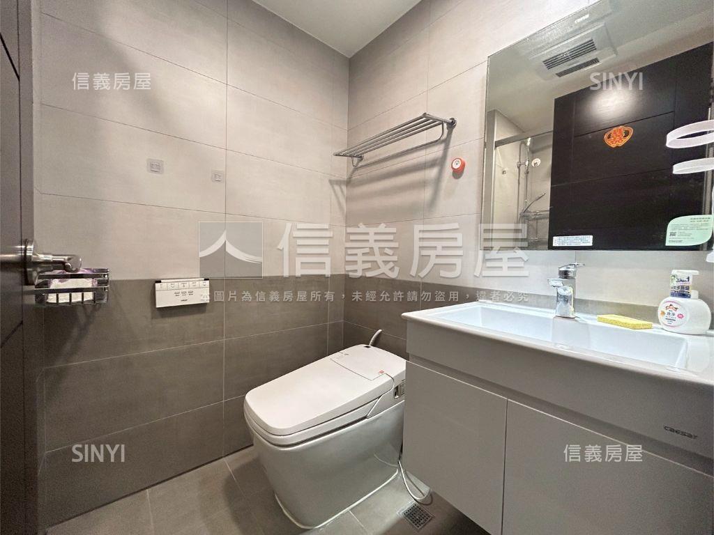 專任勿打擾豐悅三房車位房屋室內格局與周邊環境