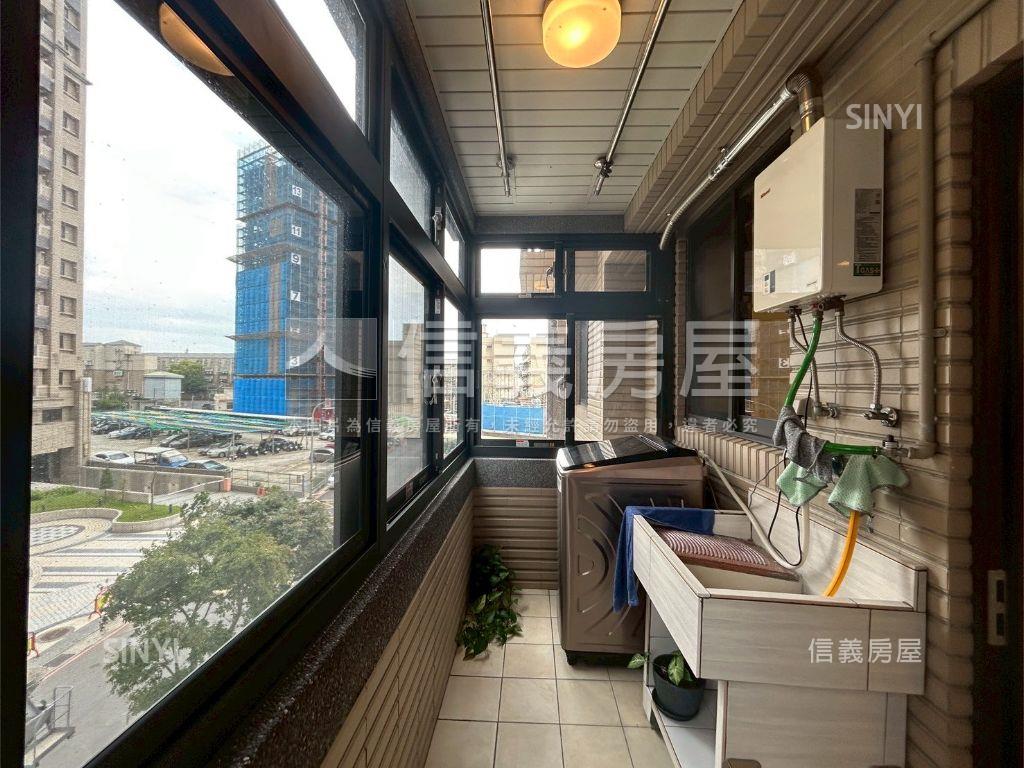 專任勿打擾豐悅三房車位房屋室內格局與周邊環境