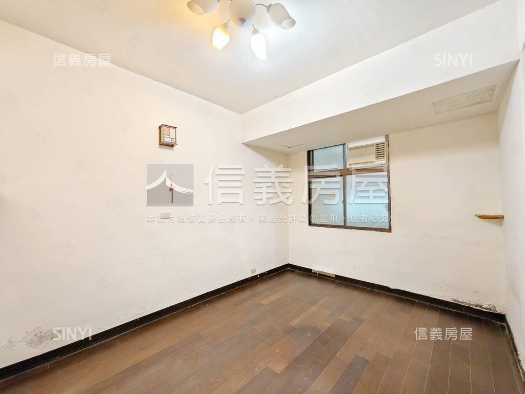 光輝路庭院美一樓房屋室內格局與周邊環境