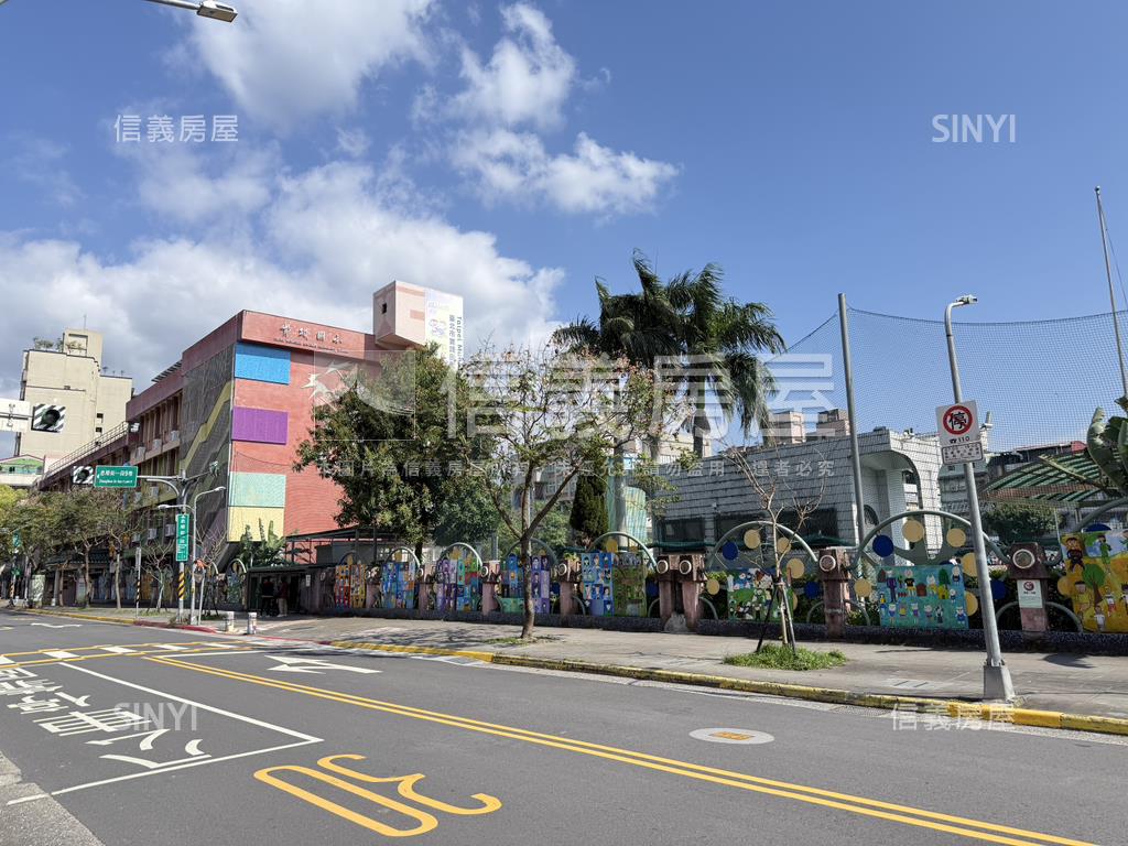 實踐中小學附近美一樓房屋室內格局與周邊環境